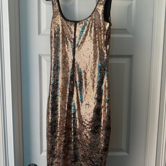 Sequin Neve Dress in Goldfoil NWT Bardot sz 10 / L - Picture 4 of 5